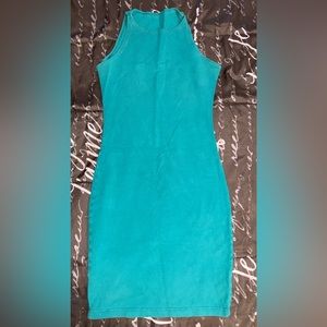 Tight maxi green dress